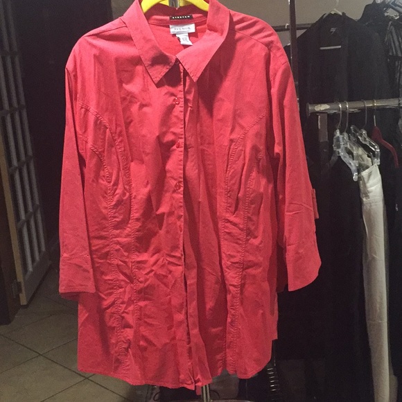 Avenue Tops - Avenue size 26/28 Stretch Blouse good condition